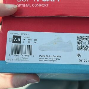 Puma Women's Sneakers in White and Gray